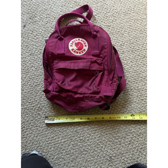 Burgundy mini Fjällräven Kanken backpack - Picture 8 of 9